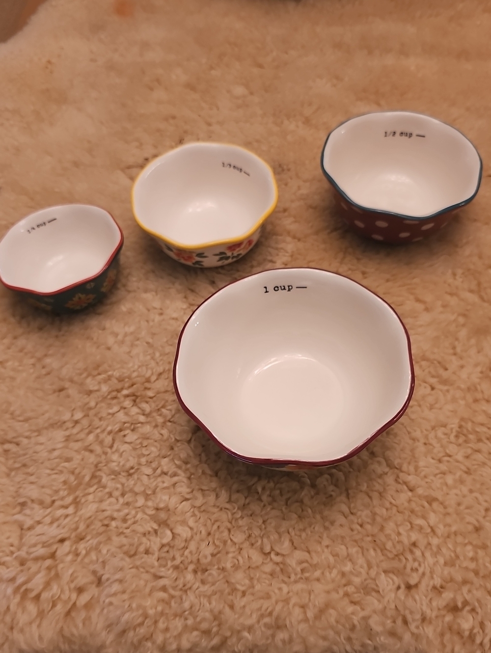 Ceramic Measuring Bowls Set with Red Accent - Home Accents
